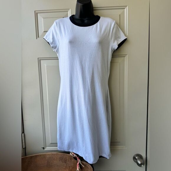 Athleta Destina Reversible Dress Size Medium - Picture 9 of 11